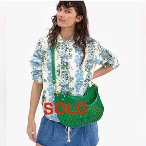 Clare V NWT Grass Green Leather woven Moyen Messenger